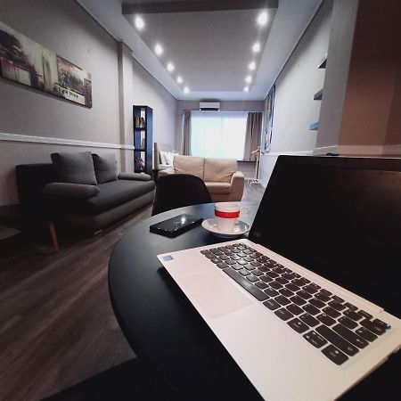 Ermou & Athinas Suites In Monastiraki Athene Buitenkant foto